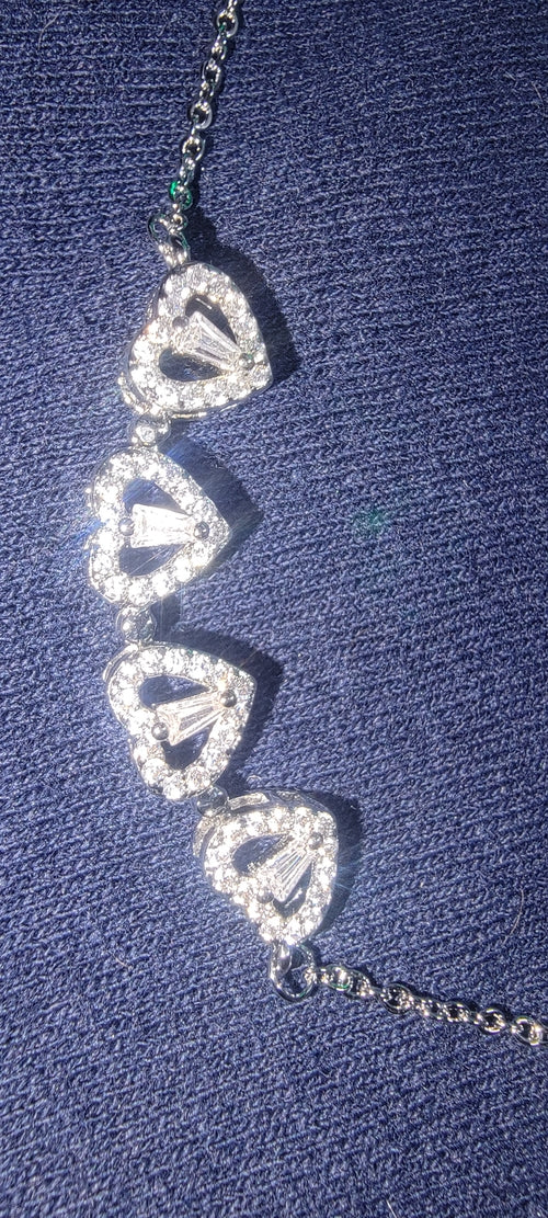 Four Leaf Heart Shape Necklace